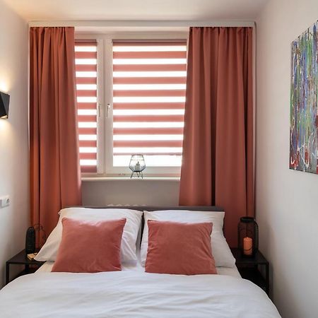 Staymoovers - Ladne Mieszkanie W Poblizu Energylandii - Parking Zator Ngoại thất bức ảnh